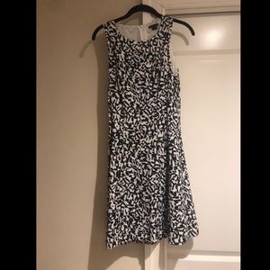 Theory black and white dress